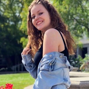 Meet your Posher, Priscilla